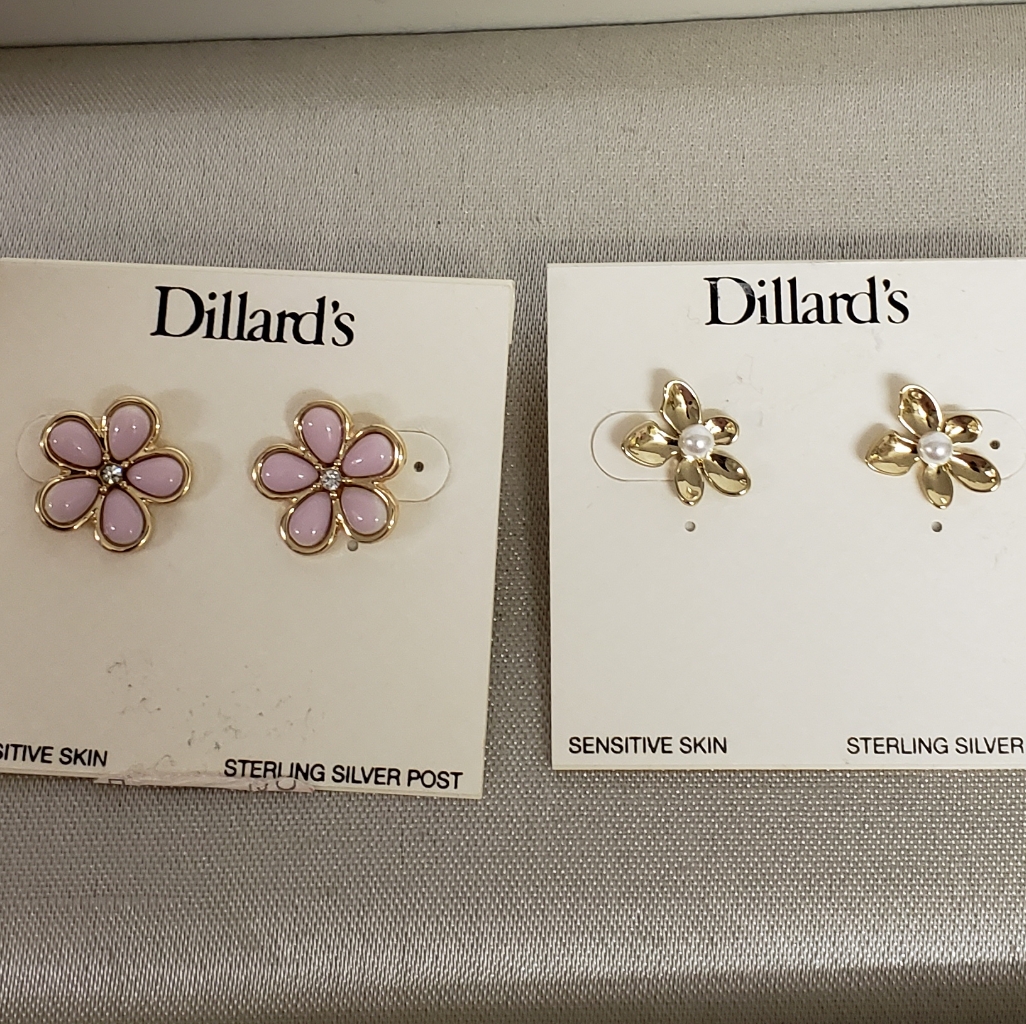 Dillards Gold And Pearl Flower Earrings Pink Daisy Earrings 16$